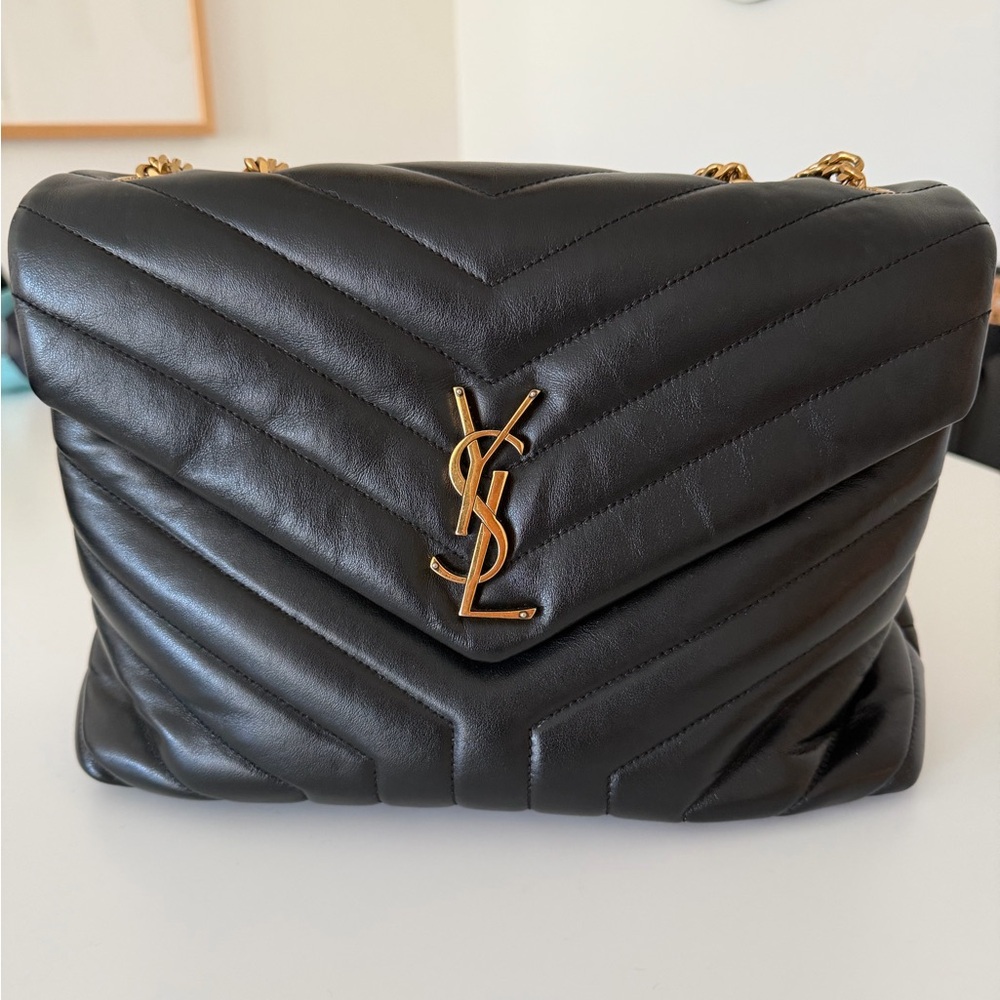 Saint Laurent - Loulou - Medium Bag - Black